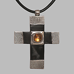 colie cross silver 