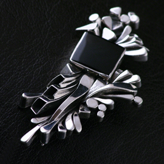 Brosche Blume aus Silber 950 und Edelstein - Onyx