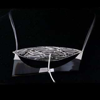 Luxus Schmuck Collection - Silber Collier mit echtem Horn